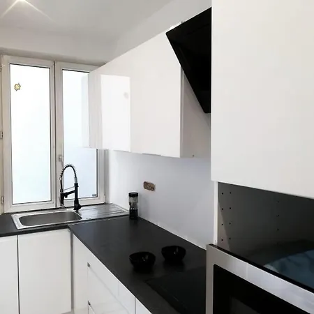 3 Pieces Avec Un Jardin De 200m^2 A 10mn Du Centre Ville Apartment *